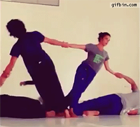 human_wheel_dance.gif.b73205e44f919634ff