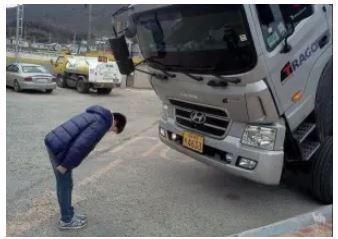 1303746076_humourjaponais.JPG.3bbf2b468ad14b6823ad92d18a6e80fe.JPG